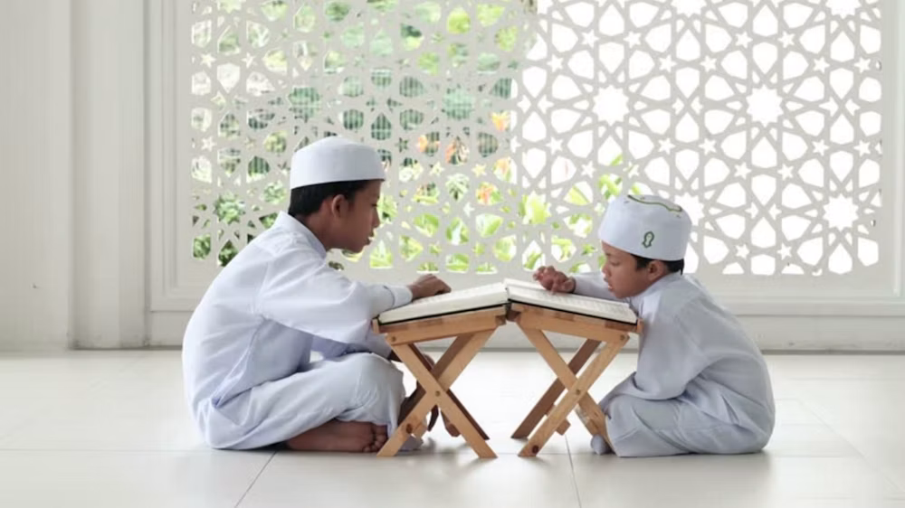 Quran learning materials in a peaceful study setting